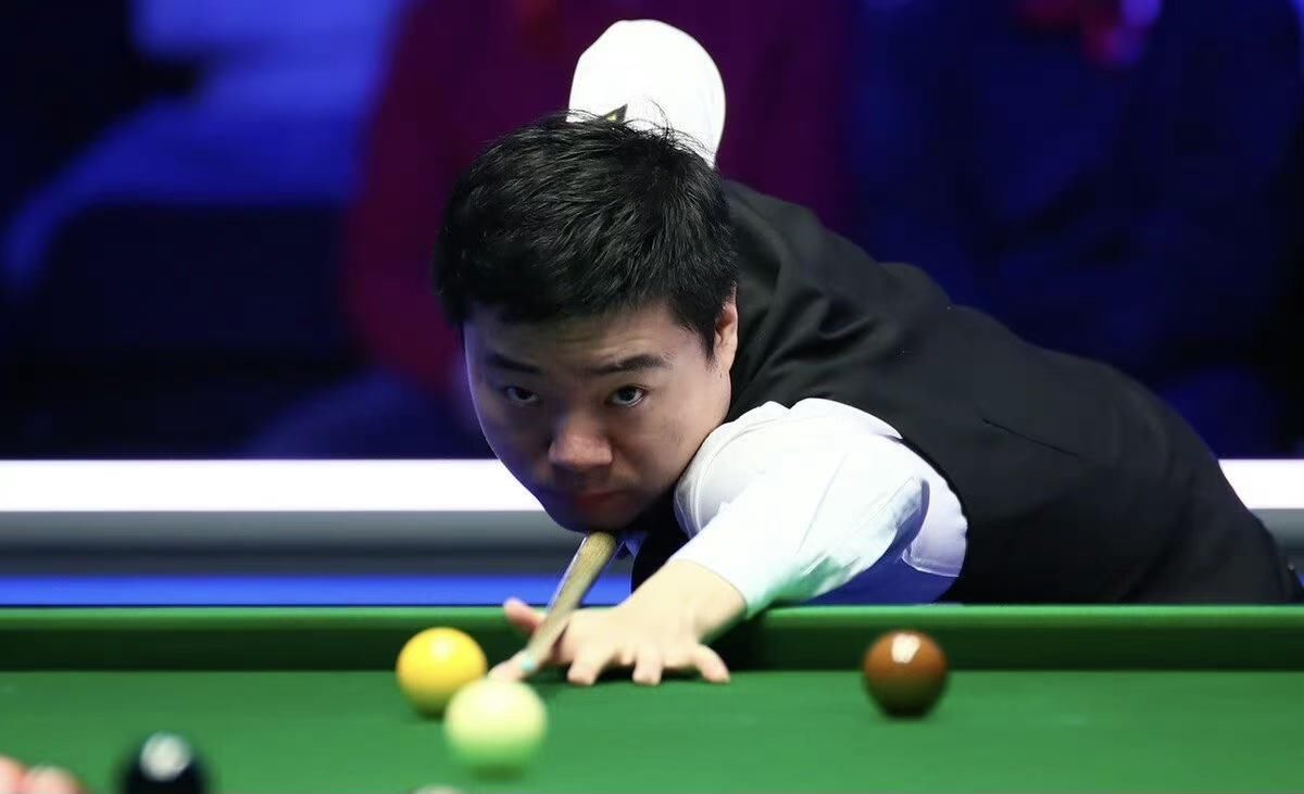 和卡扎的出 和卡扎的出